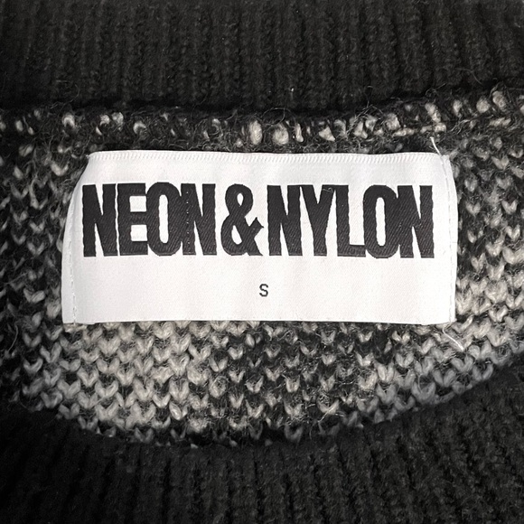 🟥SOLD🟥 Neon&Nylon Y2K Sweater - Picture 2 of 2